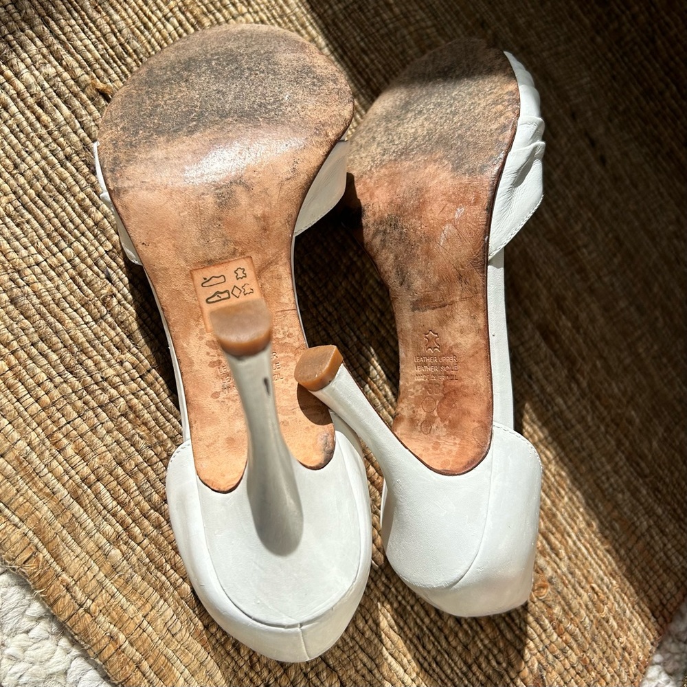 Leather White Heeled Sandals; wms 38 (7.5/8) - Picture 5 of 7